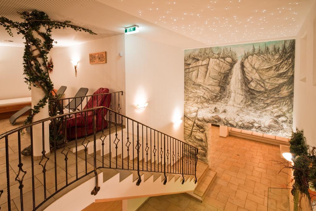 Hotel Traube Sankt Gallenkirch Exterior foto